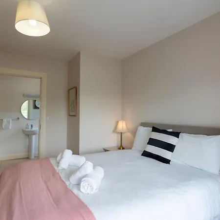 No 57 - Luxury Townhouse دينغل