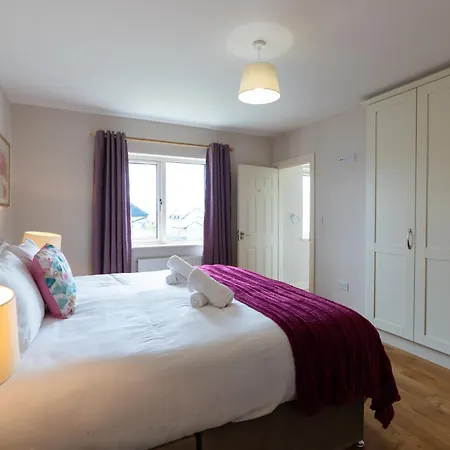 No 57 - Luxury Townhouse بيت للعطل دينغل